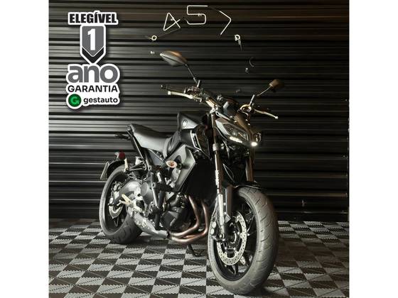 YAMAHA MT-09 